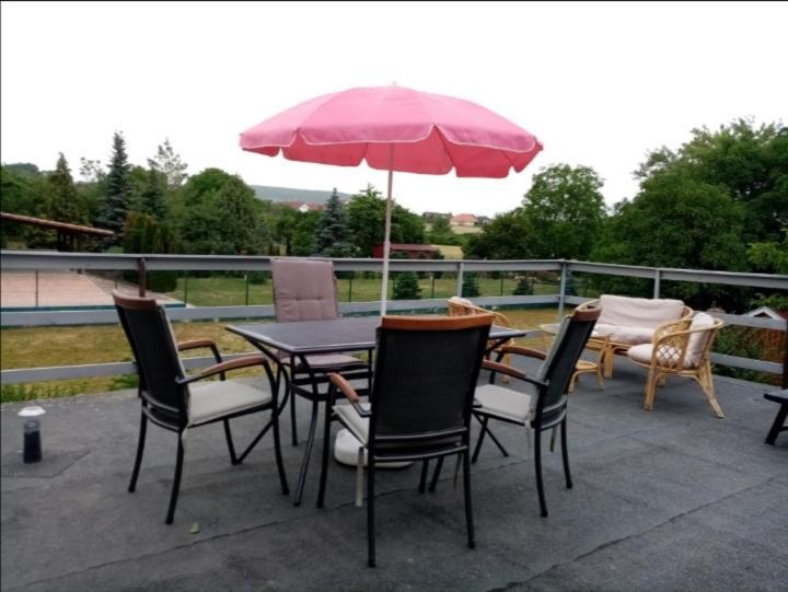 Apartamento Thefi Vendégház Zánka Exterior foto